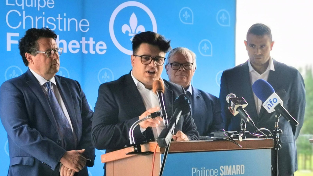 C'est entouré des ministres Bernard Drainville et Samuel Poulin, ainsi que du député sortant Luc Provençal, que Philippe Simard a annoncé qu'il sera candidat pour l'équipe Christine Fréchette dans Beauce-Nord.