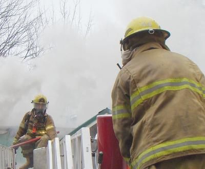 Maison détruite par les flammes à Sainte-Marie-Salomé