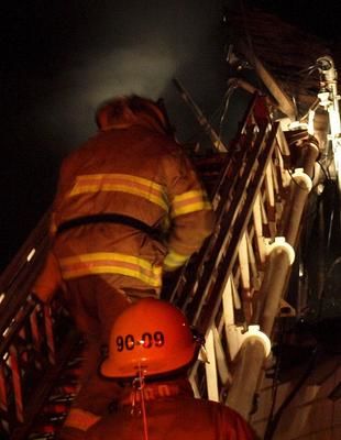 Quelques photos de l'incendie sur la route 347 à St-Norbert. Photo : Mario Durieux.