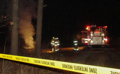 Un cadavre a été retrouvé dans une voiture en feu sur le rang Sainte-Julie, à Notre-Dame-des-Prairies, dans Lanaudière. Les pompiers ont été appelés sur place jeudi soir vers 19h45 sur rang Sainte-Julie, à Notre-Dame-des-Prairies.