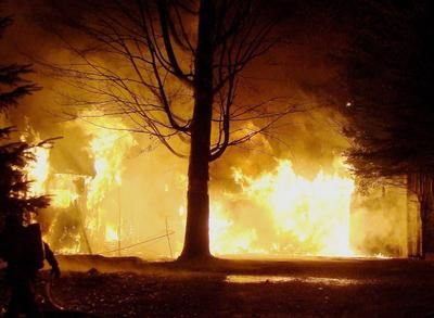 Violent incendie à Ste-Mélanie