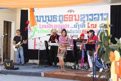 Le Laos et les Bouddhistes s'invitent à Sainte-Julienne