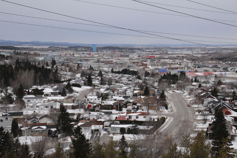Vue sur le secteur Chicoutimi, à Saguenay, qui n'avait pas reçu de nouvelle neige ce matin.