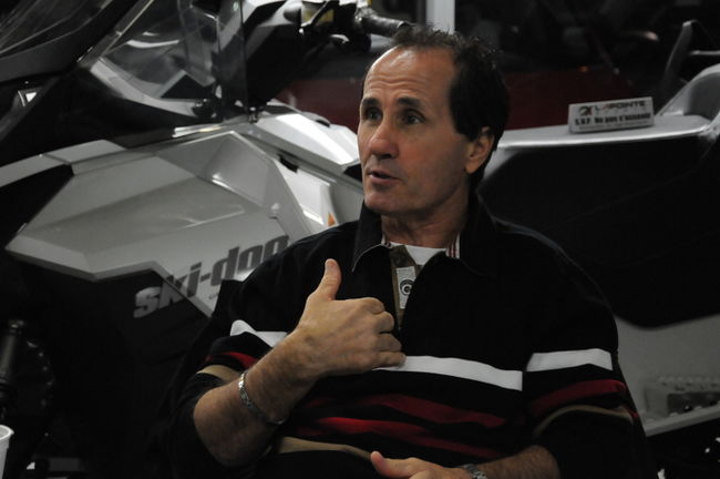 Jacques Villeneuve oncle souffre d’un cancer.<@
