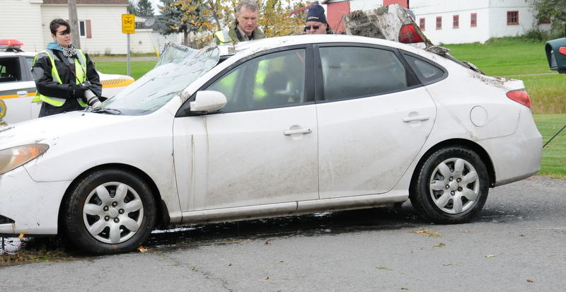 Une automobile a sombré dans l'eau à St-Ignace-de-Loyola