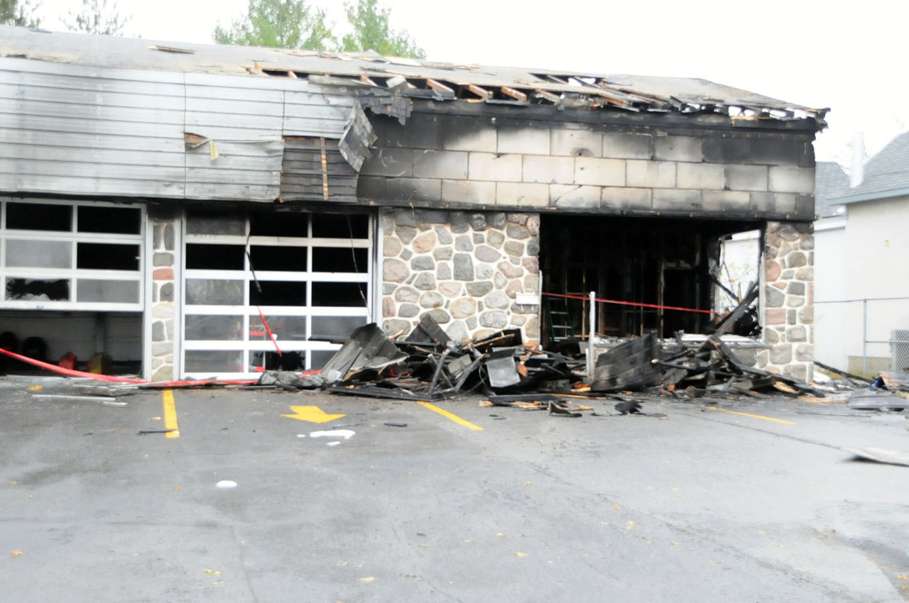Un incendie détruit un lave-auto à Notre-Dame-des-Prairies