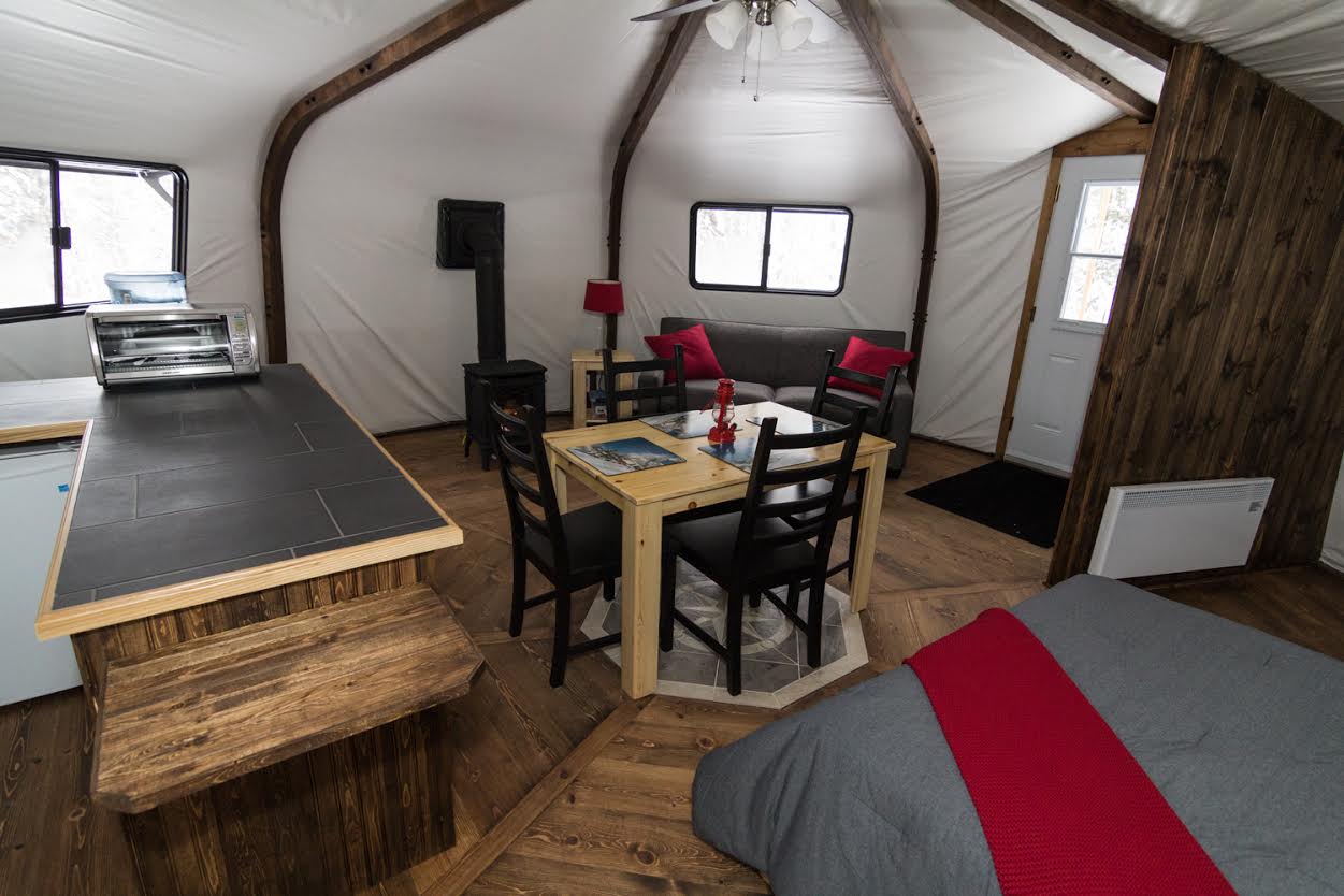 L'intérieur de la Yourte Nordik
