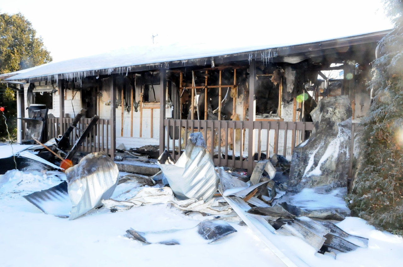 Une résidence rasée par les flammes