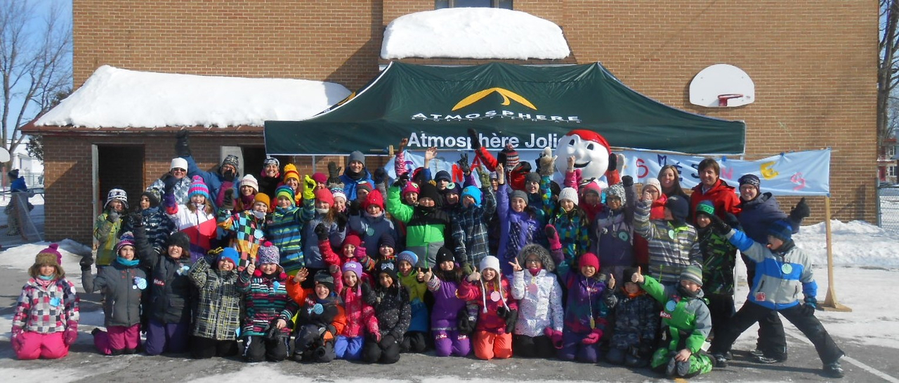 Les jeunes étaient heureux de participer à ce carnaval.