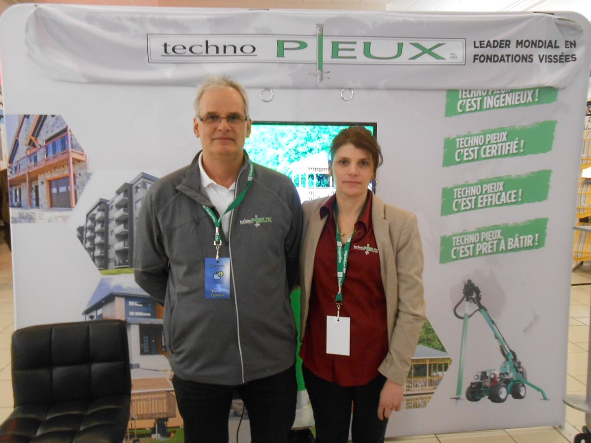 Techno Pieux : Marcel Paradis et Nathalie Lapointe.