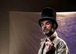 Edgar Bori en performance au Café Culturel de la Chasse-galerie