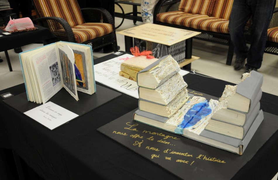 Les étudiants en arts plastiques présentent l'exposition, Un livre à soi