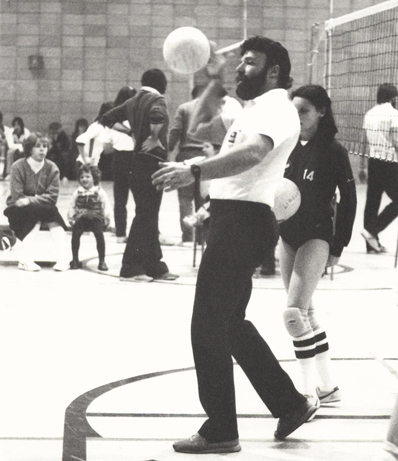 Le fondateur des Libellules sera intronisé au temple de la renommé du volleyball