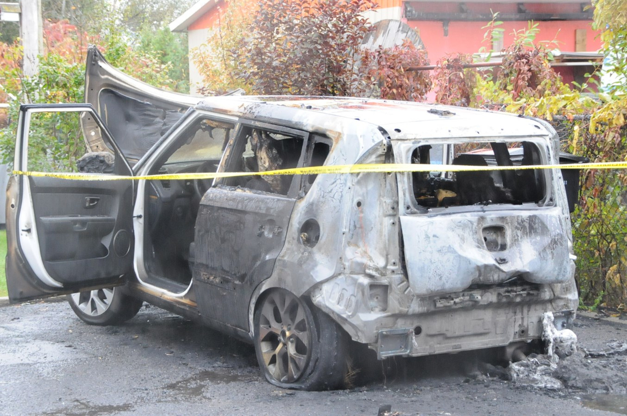 Trois nouveaux incendies de véhicules à Crabtree