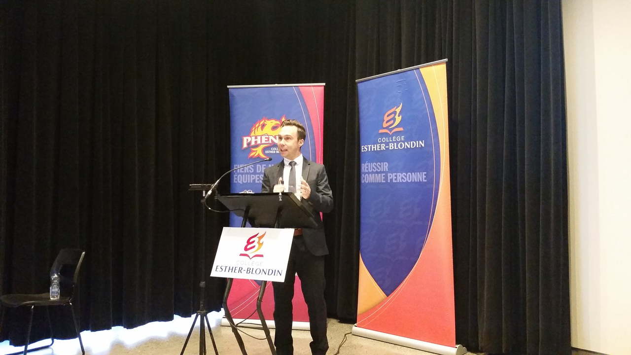 Étienne Pellerin, directeur des services éducatifs du Collège Esther-Blondin.
