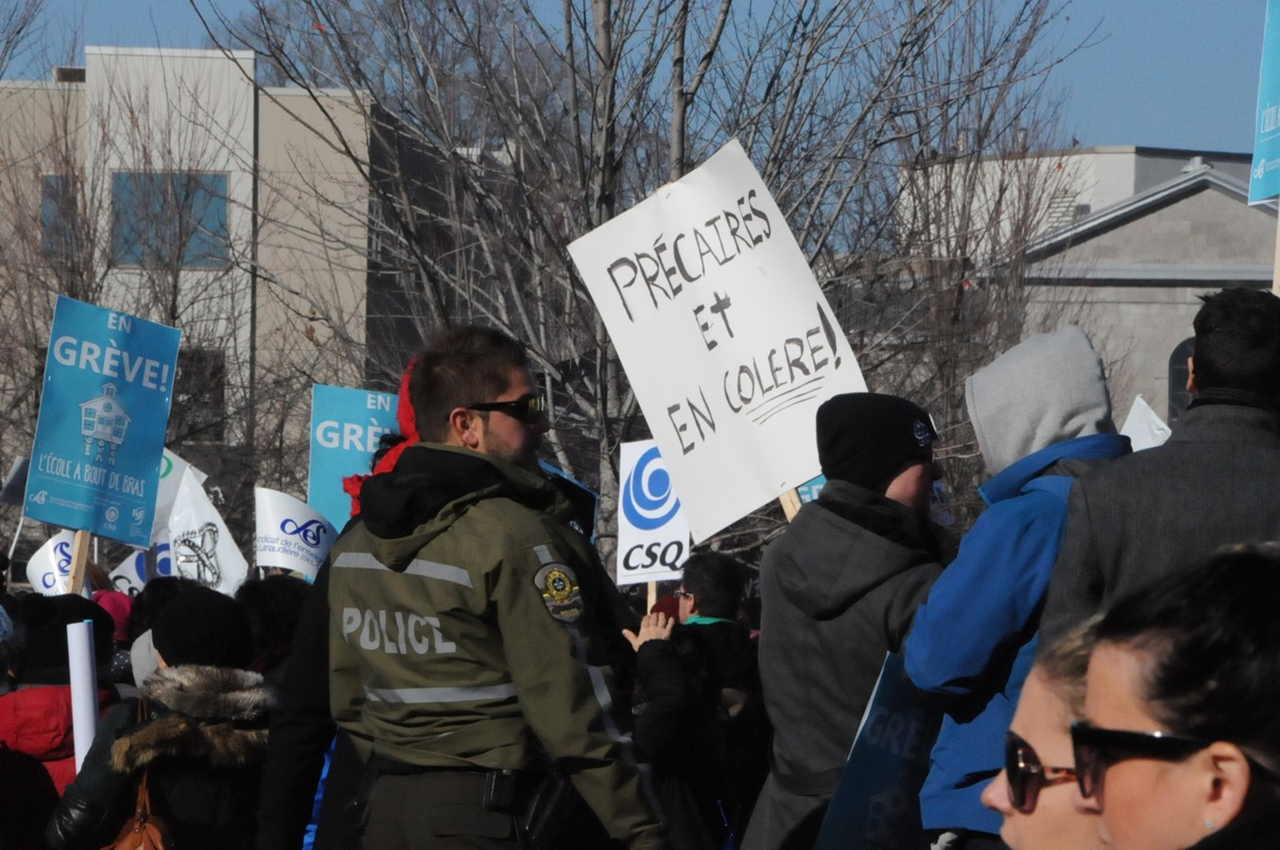 Ça manifeste au centre-ville