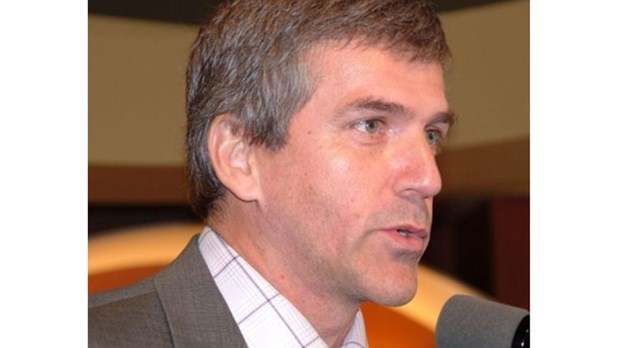 Début des Sportifs de Joliette et retour de Jacques Laporte dans le monde du hockey