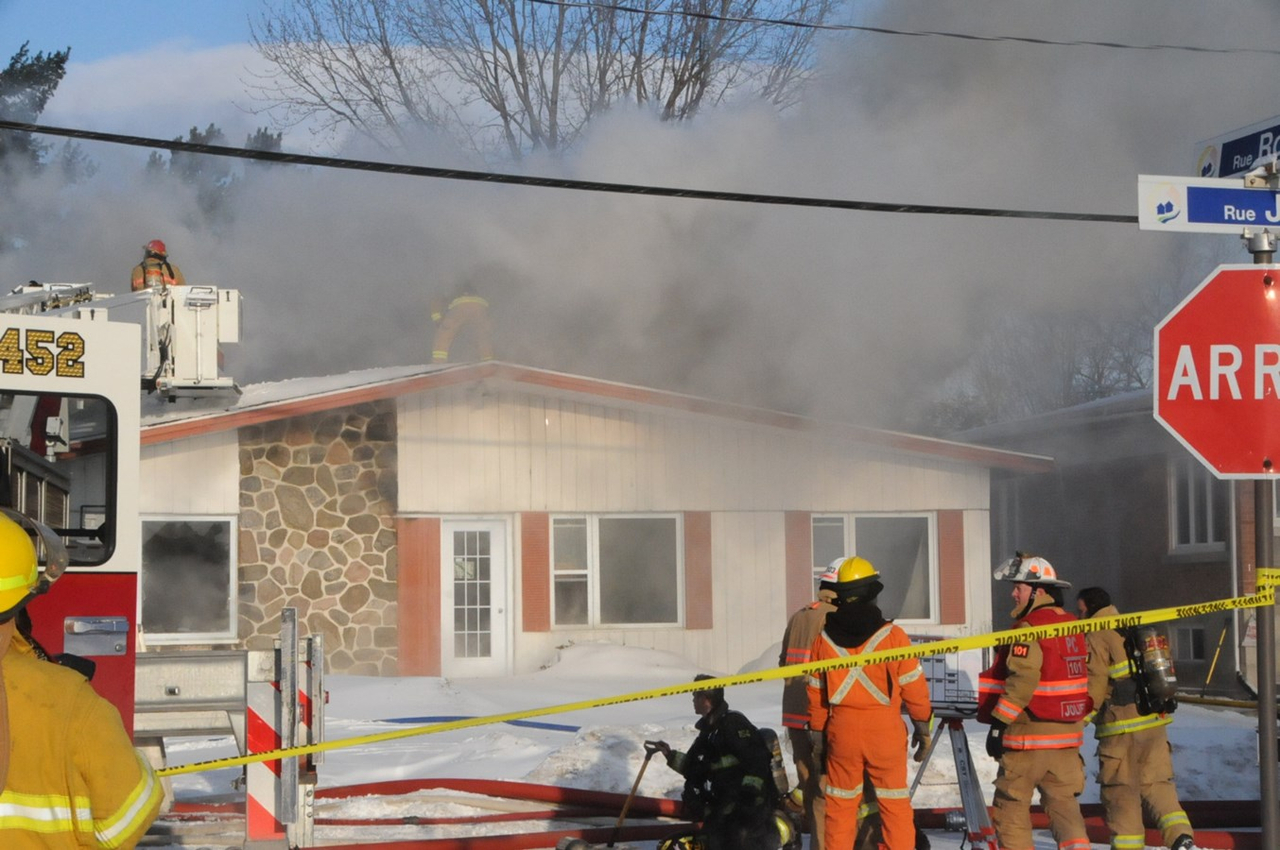 Résidence endommagée par le feu à Notre-Dame-des-Prairies