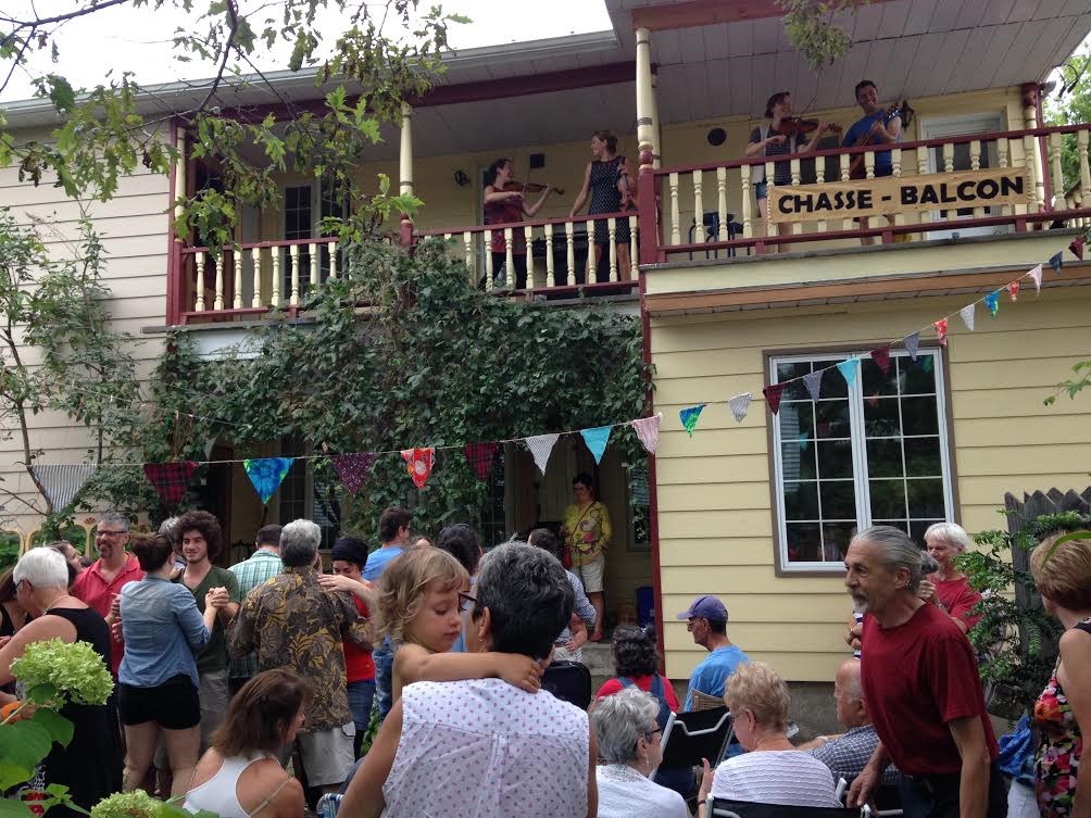 En septembre 2015, la Chasse-Balcon s'est arrêtée dans plusieurs quartiers résidentiels de la Ville pour faire la fête avec les Joliettains et Joliettaines. Organisé par Lanaudière : Mémoire et Racines, dans le cadre des projets culturels novateurs 2015-2016.
