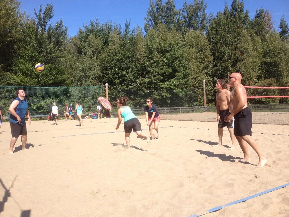 Déménagement de la ligue de Volleyball de Plage Jolibeach