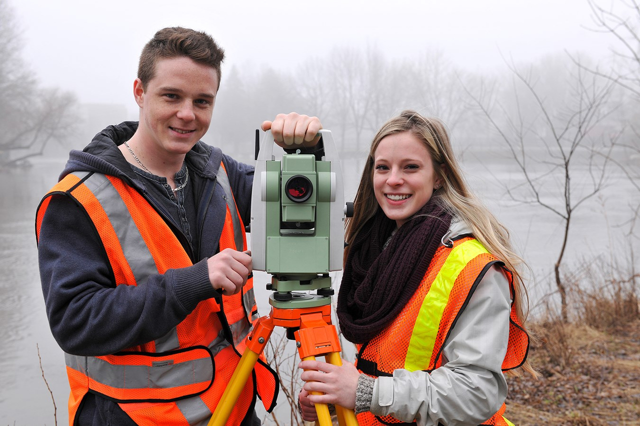 Des ateliers de découverte du programme d'études "Technologie du génie civil" au Cégép régional à Joliette
