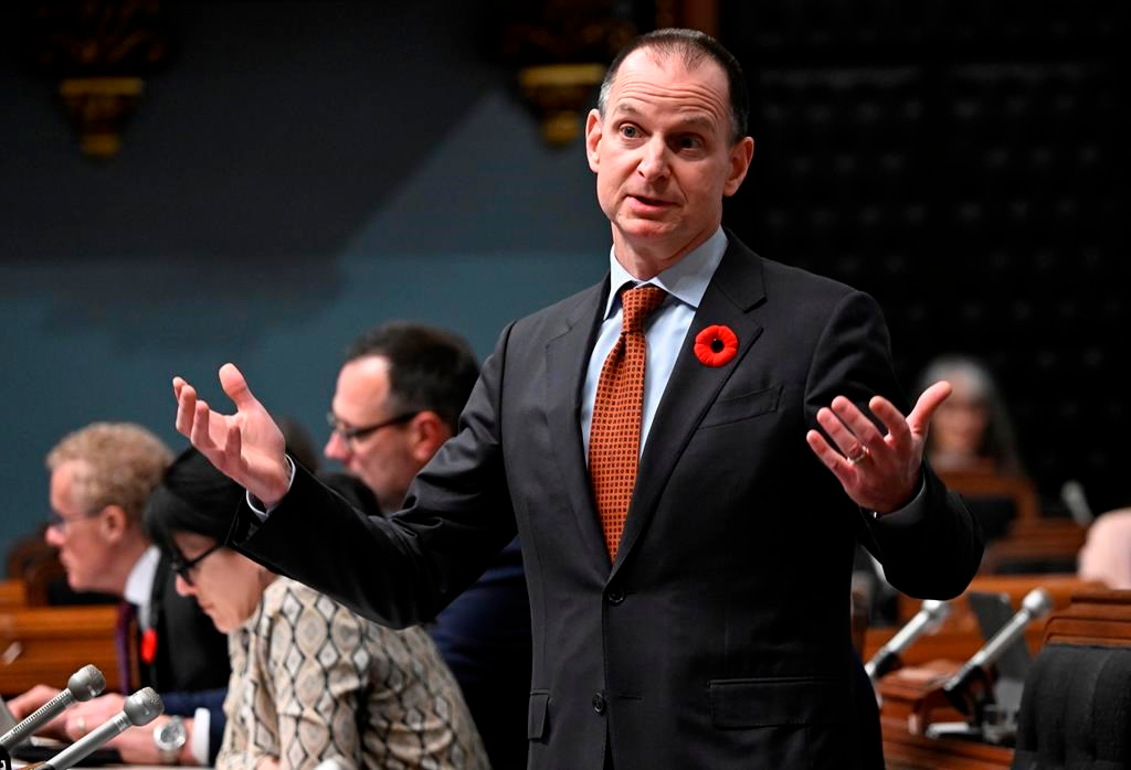 Eric Girard ne prévoit pas d'aide directe dans sa mise à jour économique de mardi