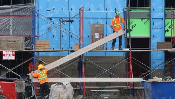 Alternance travail-études dans la construction: Québec en veut plus
