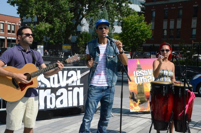 Le groupe B.U en performance lors du lancement de la programmation du Festival Urbain. 