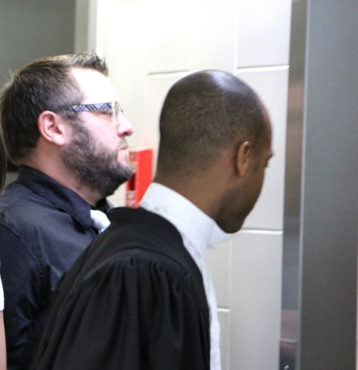 Vincent Bouchard en compagnie de son avocat, Me Eddy Ménard 