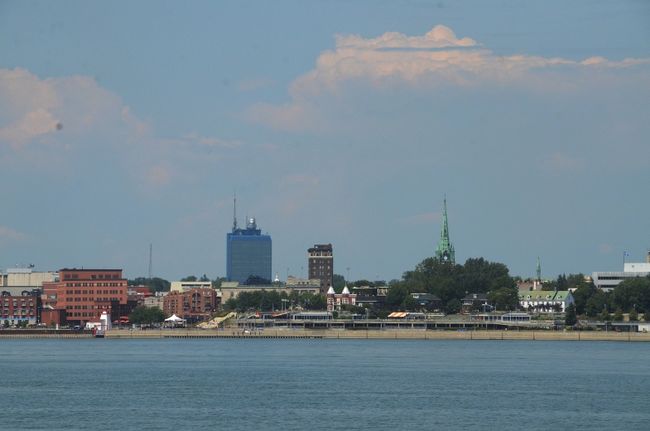 Les liens qui unissent les rives Nord et Sud du fleuve Saint-Laurent restent très forts, malgré qu'elles appartiennent à deux régions différentes depuis 17 ans.