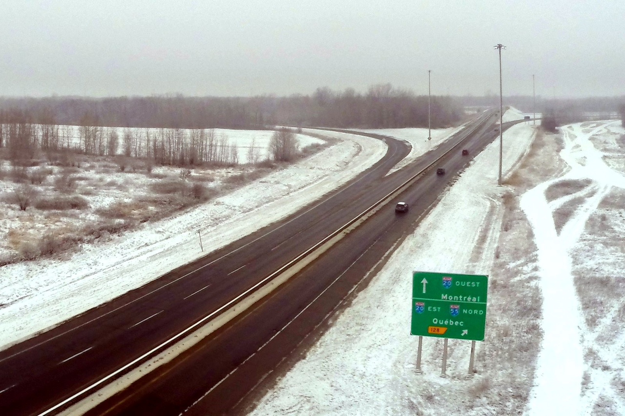 Le pont de la 55 enjambant l'autoroute 20 est ouvert aux automobilistes