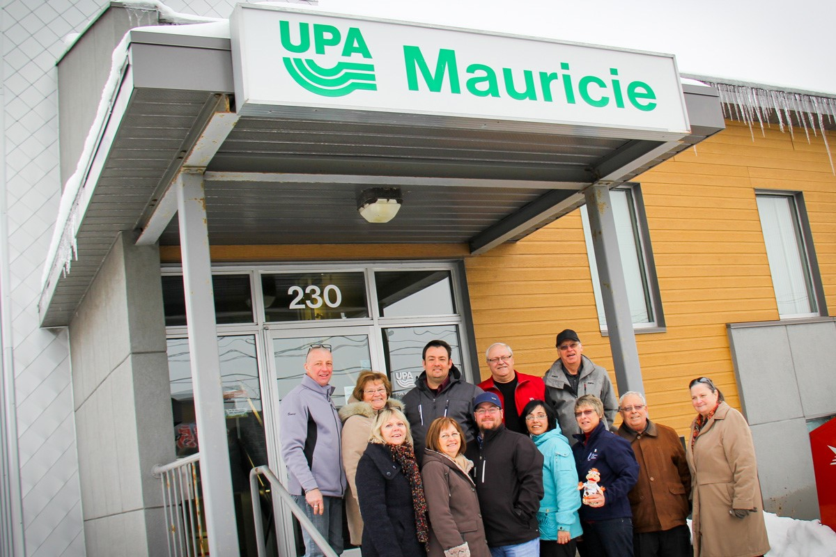 Les producteurs de la Mauricie remettent près de 5 000 $ en denrées aux plus démunis
