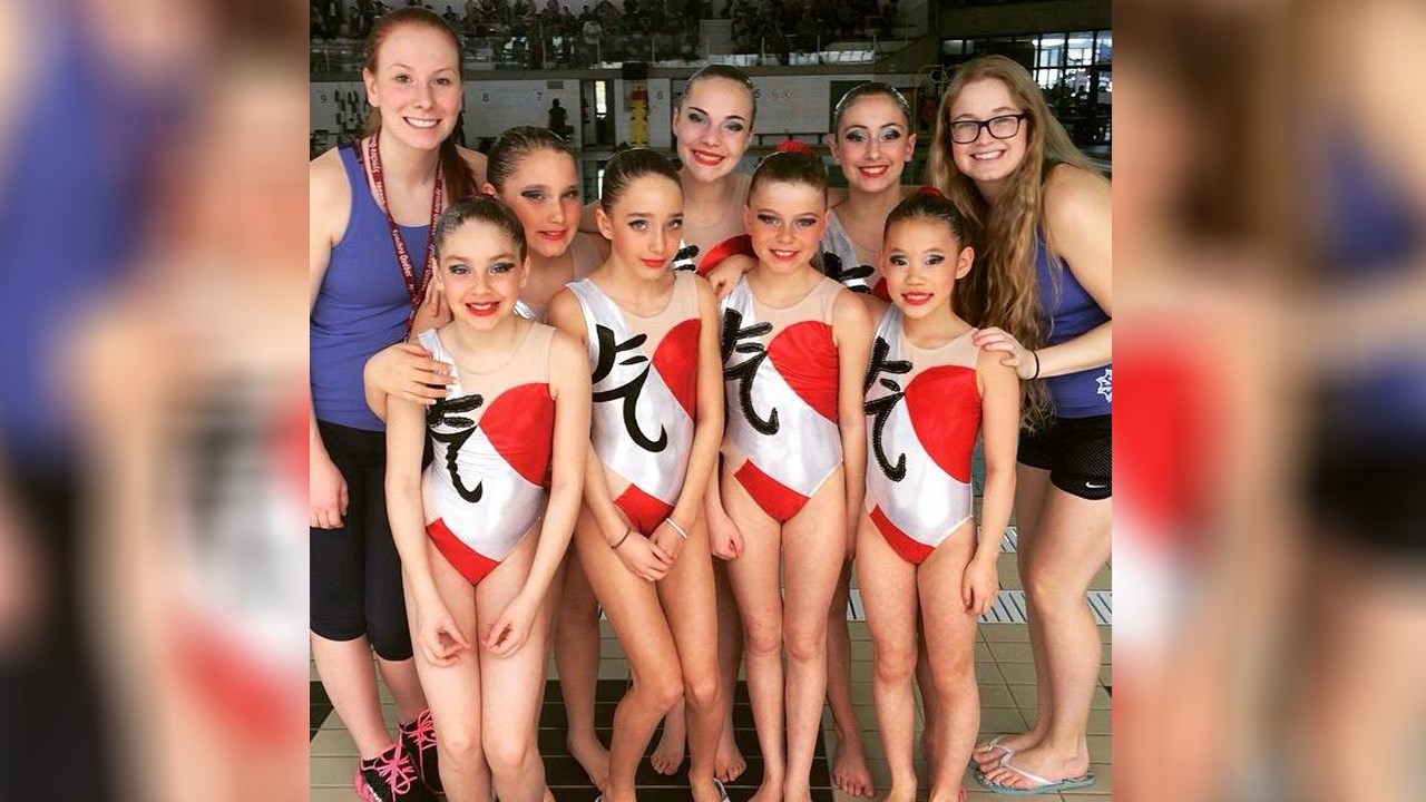 L'équipe novice est composée de Kim Ruby Bellavance, Valérie Boucher, Julia Boudreau, Gabrielle Brassard, Julianne Ducharme, Gabrielle Gauthier et Rosalie Lemay-Doucet avec les entaîneura Léonie Lafontaine-Boilard et Laurie Chené-Côté.