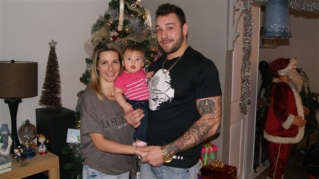 Véronique Cameron, la petite Jolianne et Hubert Poulin