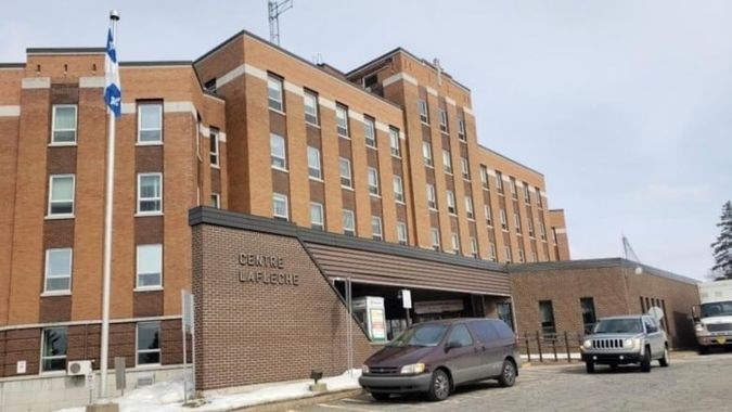 Le CHSLD de Laflèche a été listé par le premier ministre Legault parmi les six cas les plus lourds au Québec et détient actuellement le plus grand nombre de décès: 20 ont été comptabilisés.