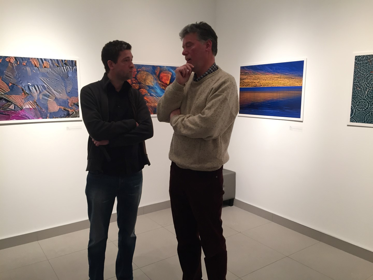 Roger Joannette en pleine conversation.