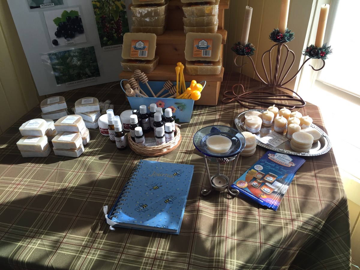 Produits offerts à la boutique du Château Blanc.