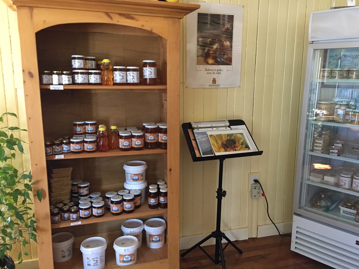 Produits offerts à la boutique du Château Blanc.