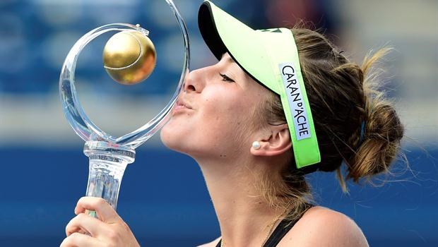 Belinda Bencic présente une fiche de 31 victoires et 17 défaites en 2015 et de 127-64 en carrière.