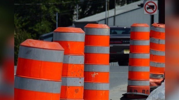 Réparation d’un regard d’égout à l’intersection des rues Moreault et Pouliot à Rimouski