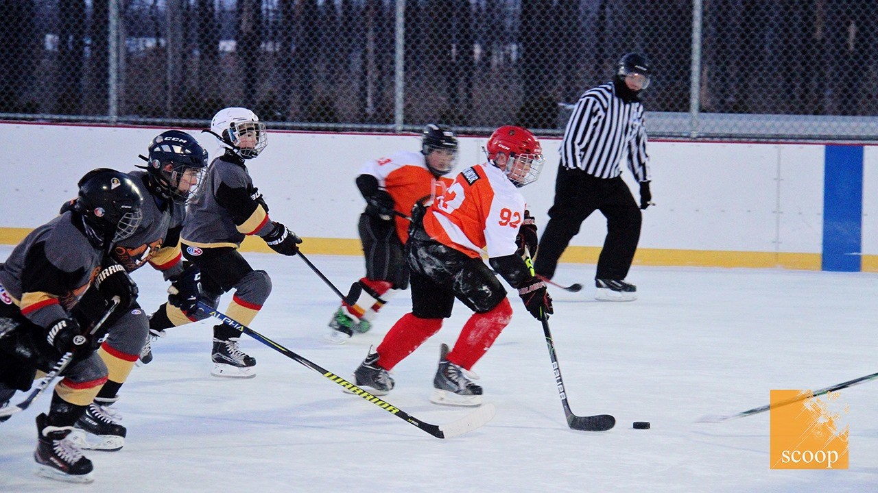 Du hockey parascolaire pour encourager les bons comportements