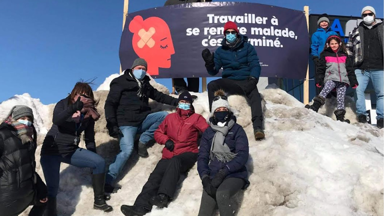 Les membres de l'APTS se font entendre lors d'une action surprise