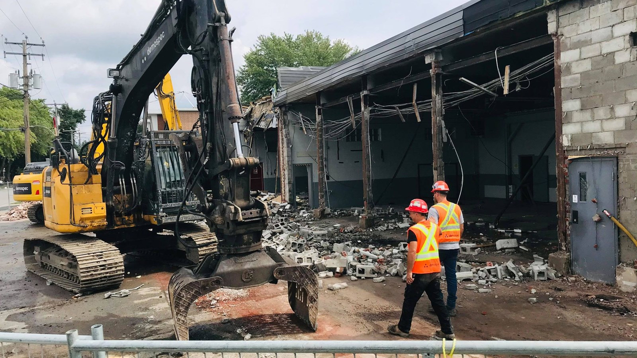 Démolition de l'ancienne caserne incendie de Vaudreuil-Dorion