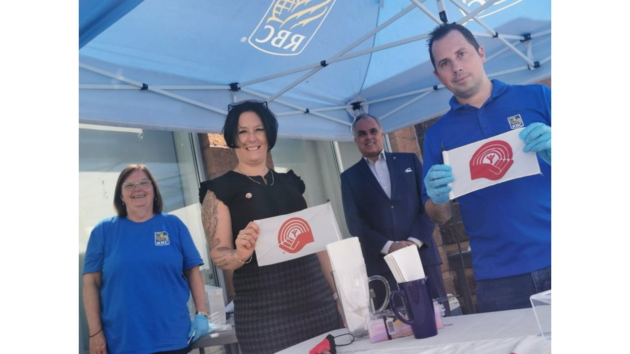 La Banque Royale de Vaudreuil-Dorion remet 500$ à Centraide Sud-Ouest