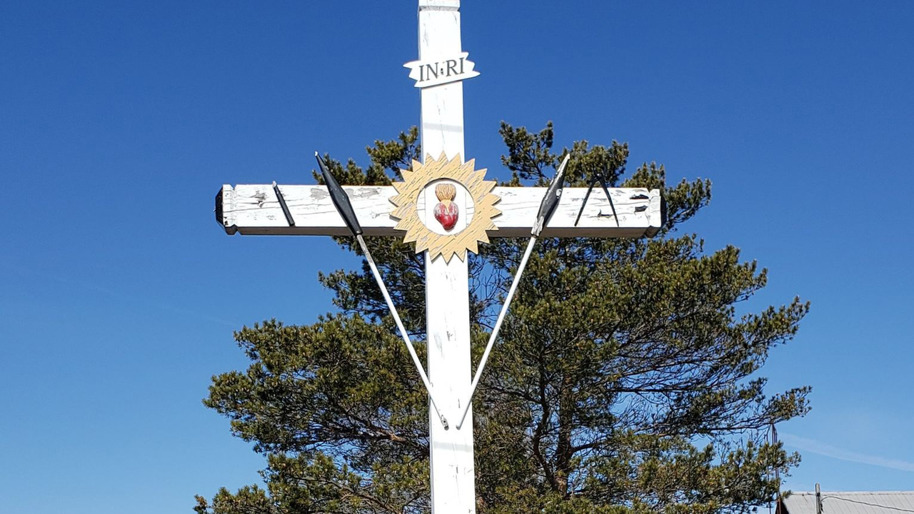 La croix de chemin située au 2305 route 325 nord à St-Télesphore avant restauration