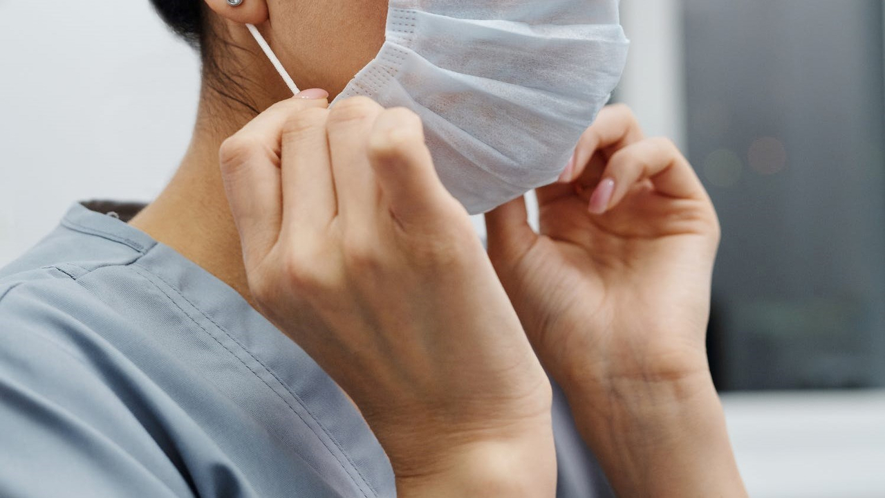 Vaccination du personnel de la santé, le problème repoussé à plus tard