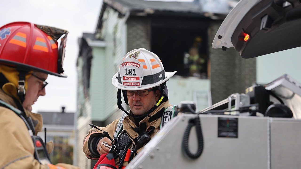 Un incendie cause d’importants dommages à un quadruplex à Vaudreuil-Dorion