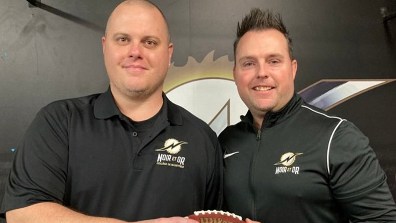 Coach Archambault a été entraîneur au Collège Charles- Lemoyne pendant 10 ans