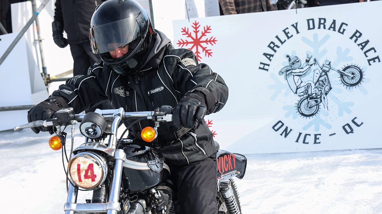 Un succès pour la 3e édition de la Harley Drag Race on Ice ce dimanche