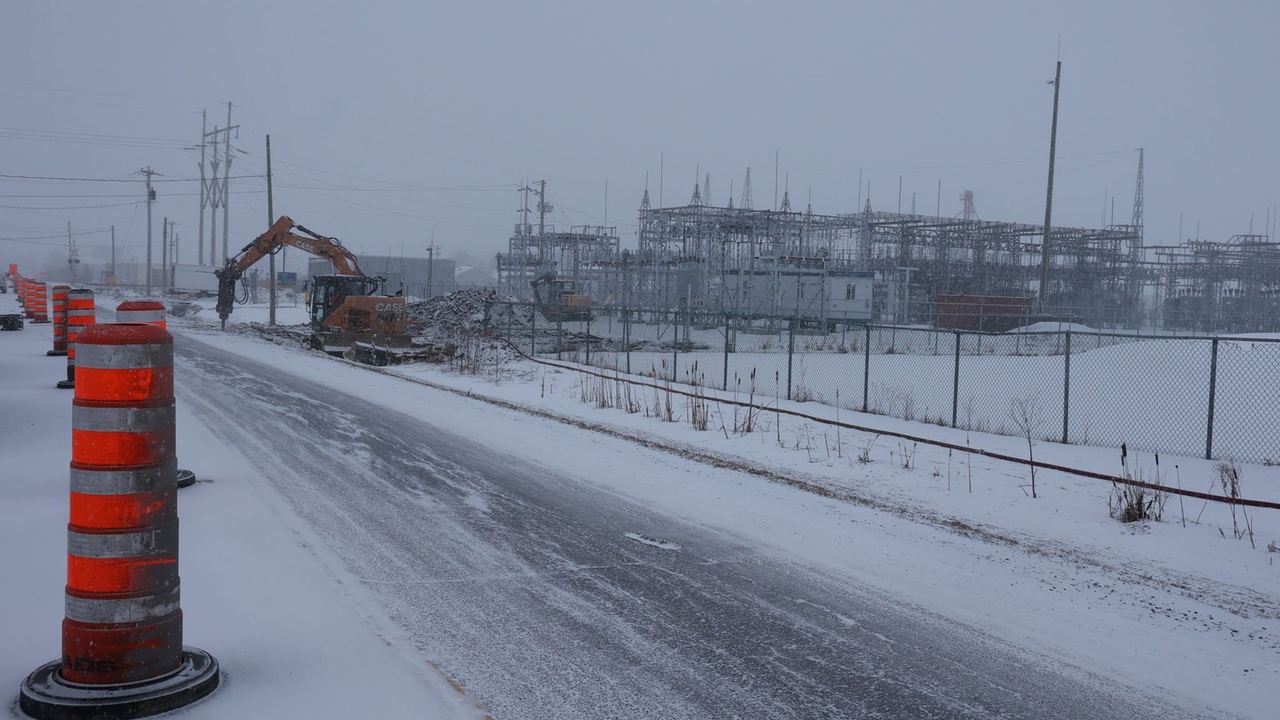 Travaux au poste d'Hydro-Québec à Saint-Polycarpe
